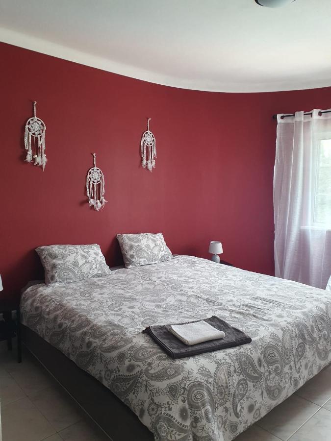 Brisa'S Haven Guesthouse !Pet Friendly! لاغوس المظهر الخارجي الصورة